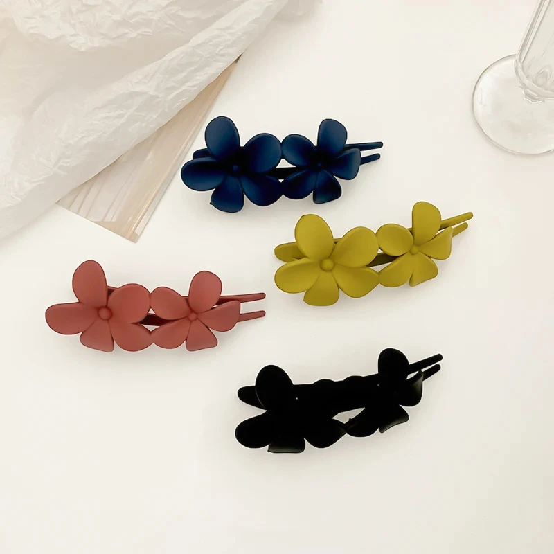 New Frosted Flower Hairpin for Women Acrylic Plastic Duckbill Claw Hair Clips Barrette Girls Ponytail Hair Accessories