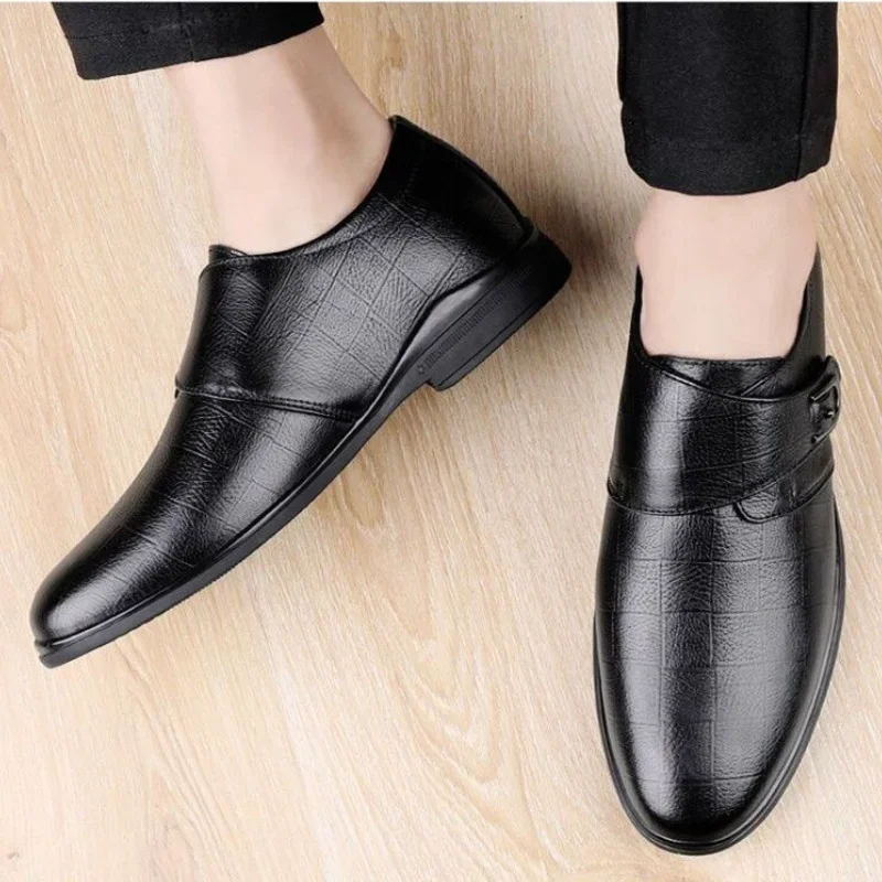 Zapatos de cuero para hombre, calzado de vestir de negocios, elegante y clásico, informal, liquidación Social, estilo legitimo, 2024