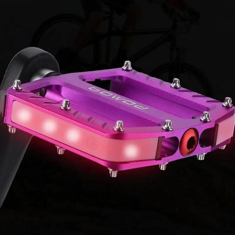 Mountain Bike Pedals Flat Aluminum Bike Pedal with 3 Sealed Shaft Waterproof Flat Pedal LED Light Up Bicycle Pedals For Ebike