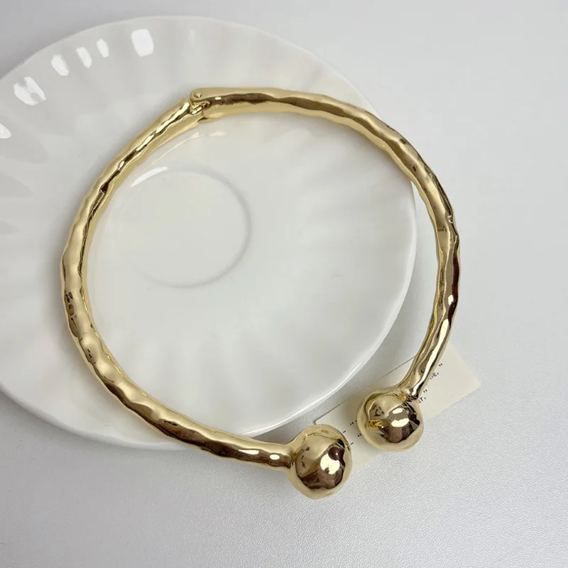 

Luxury Retro Open Titanium Necklace Bracelet Set European American Fashion Personality Spherical Design