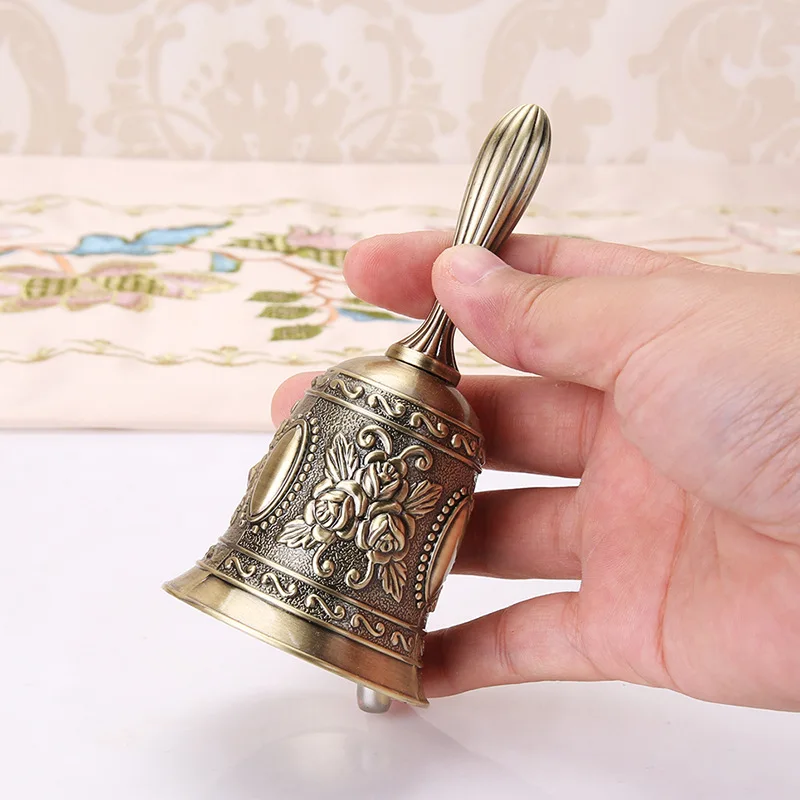 

Retro Hand Call Bell Multi-Purpose Bells for Craft Wedding Decoration Alarm School Church Classroom Bar Hotel Vintage Bell