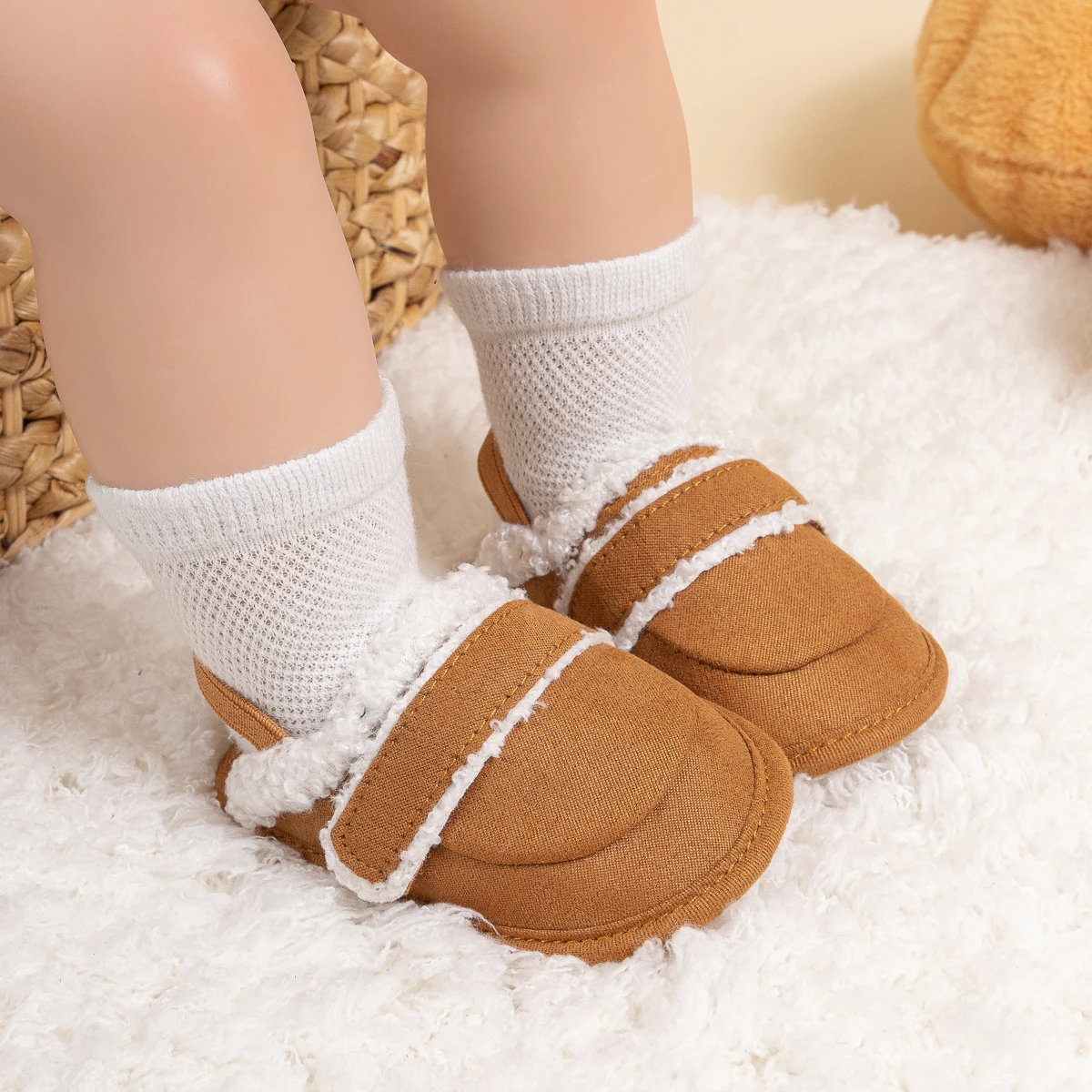 

Доступны 3, размеры, детские зимние модные повседневные удобные милые зимние ботинки на плоской подошве с круглым носком, бархатная теплая обувь с героями мультфильмов для малышей