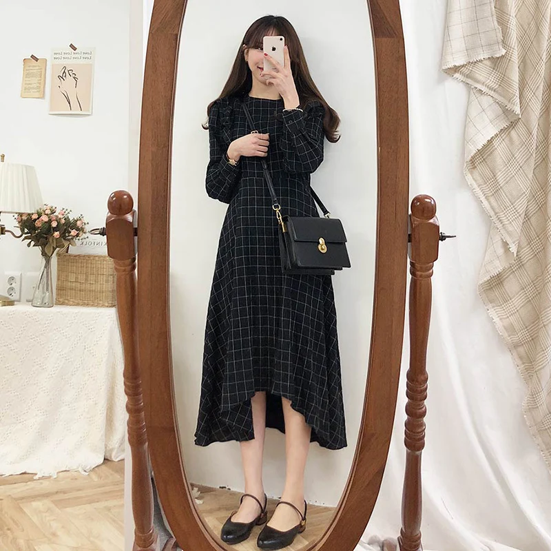 Autumn Winter Basic Dresses Long Cute Sweet Girls A Line Korea Japan Style Design Black Plaid Ruffled Dress Vintage 9818