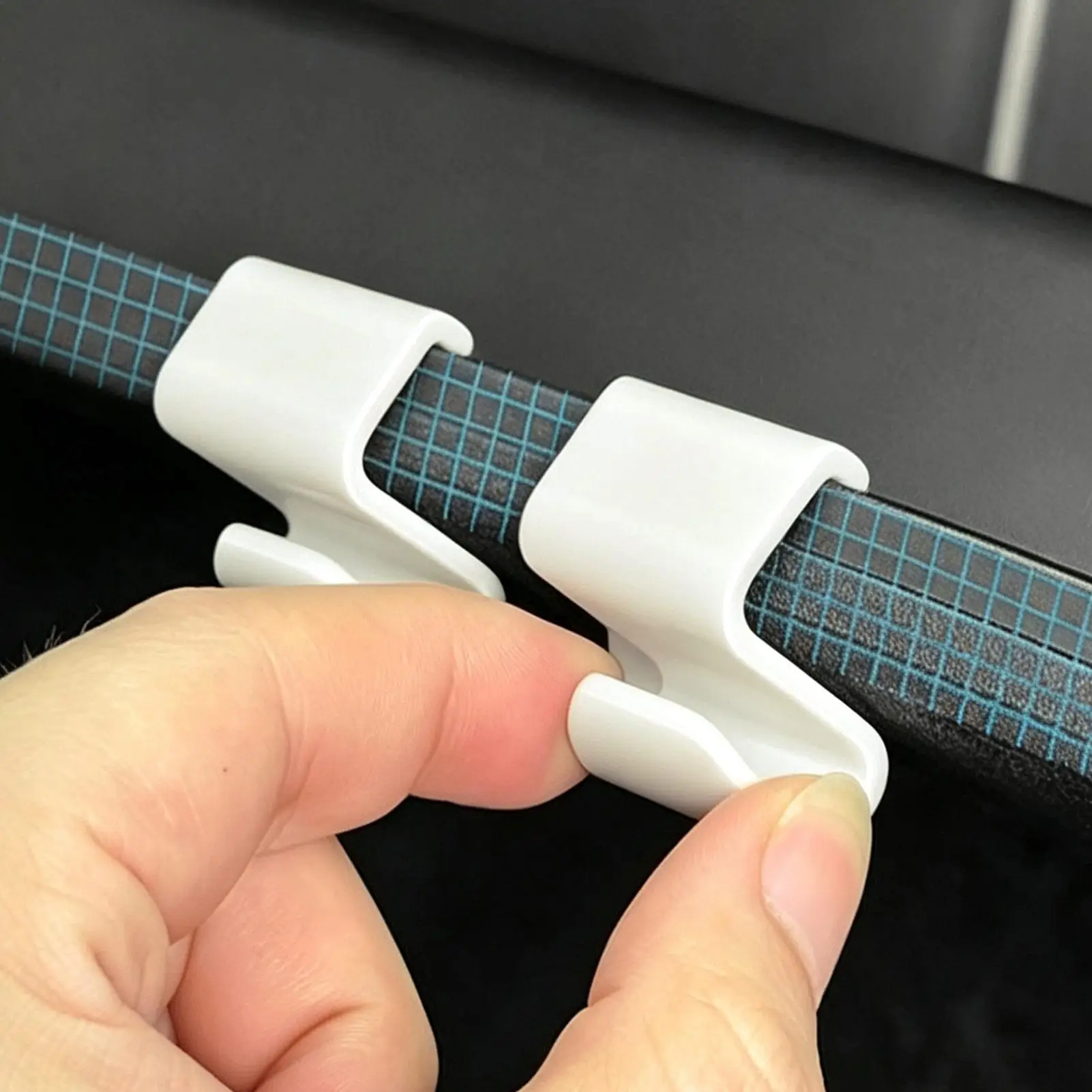 Multifunctional Car Glove Box Hooks 5PCS Hidden Interior Storage Hangers For Purses Handbag Shopping Bag Car Storage Accessories