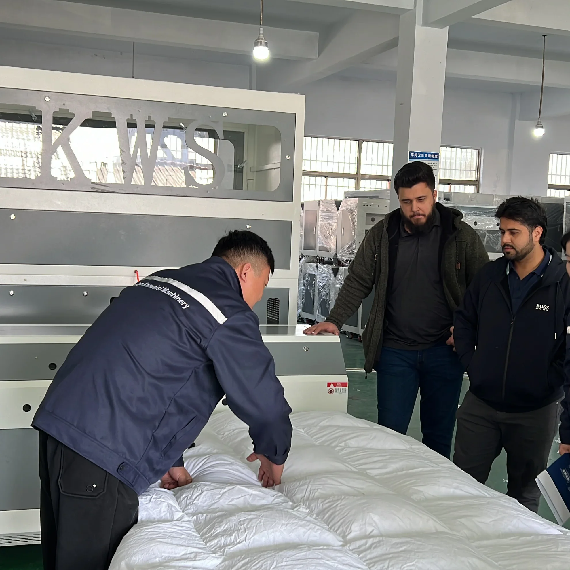 CE Automatic Quilt Weighing Filling Machine With Two Nozzles