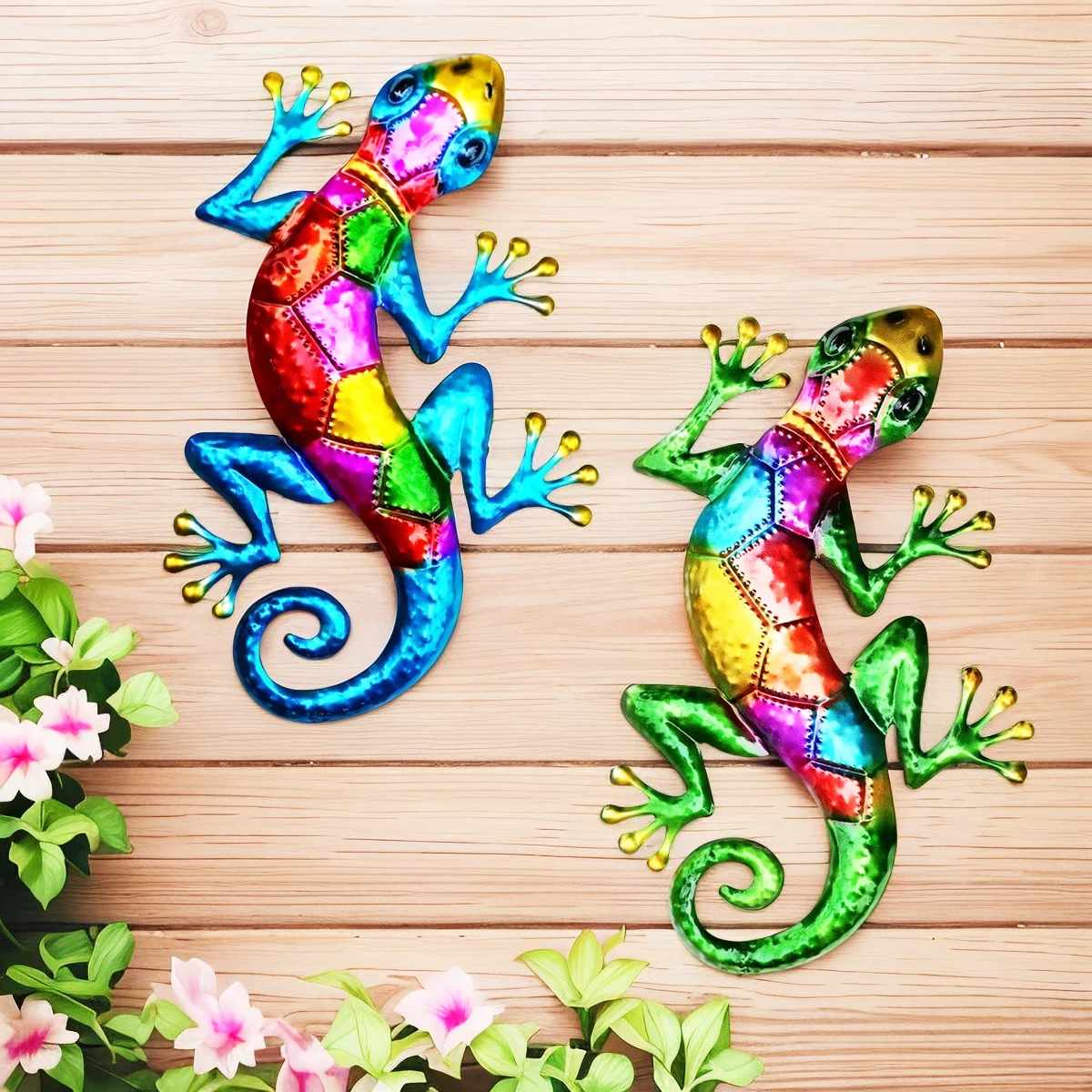 

Large Metal Art Gecko Wall Decor Vibrant Iron Art Lizard Sculptures Gecko Hanging Ornament for Outdoor Home Office Yard Garden