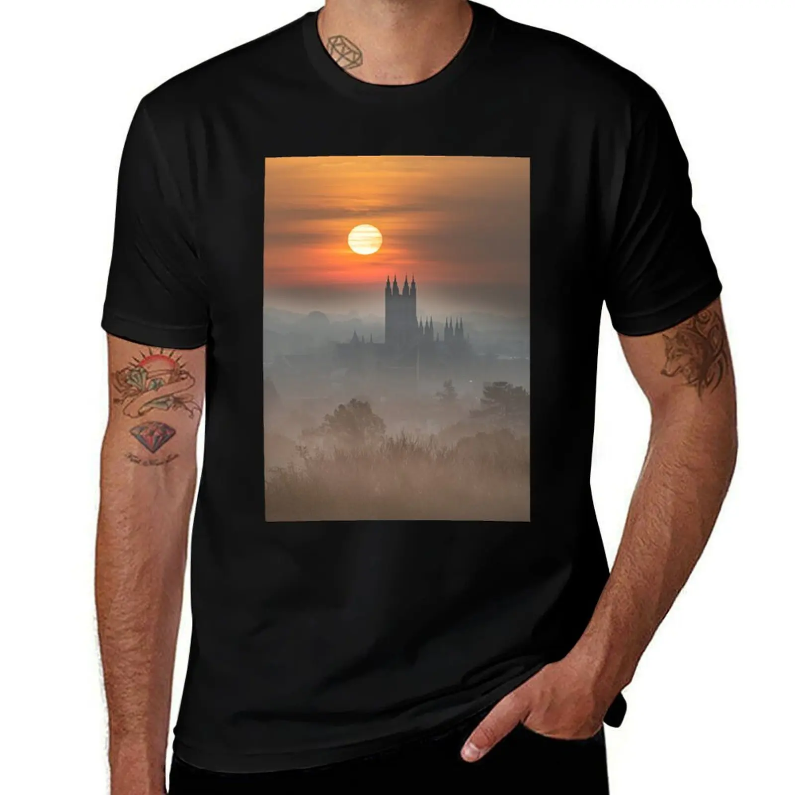 Camiseta Canterbury Cathedral Misty Sunrise, camiseta informal holgada de manga corta