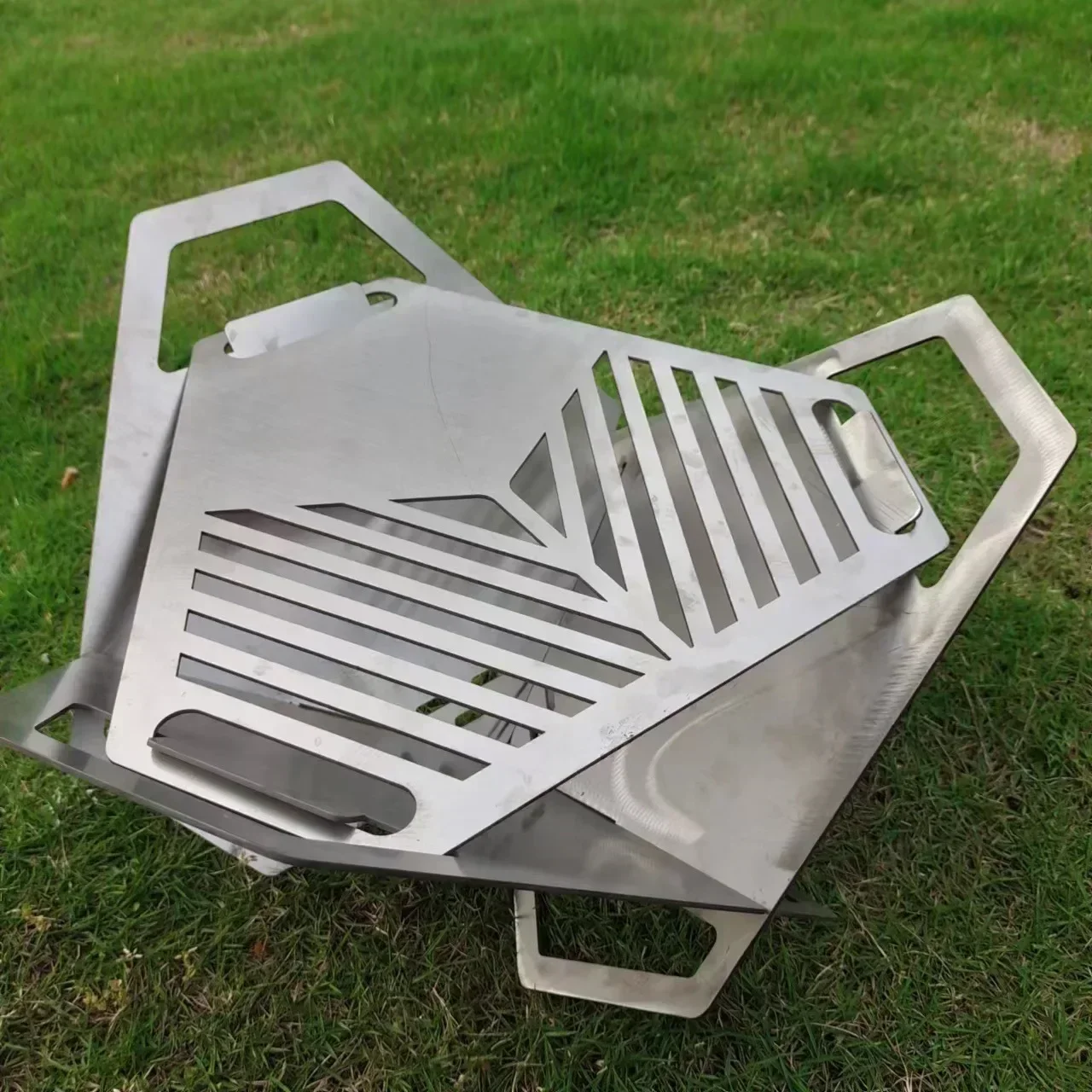 Stainless Steel Barbecue Stove Bonfire Portable Outdoor Grill Firewood Picnic Camping Folding Courtyard Fire Rack Self-driving