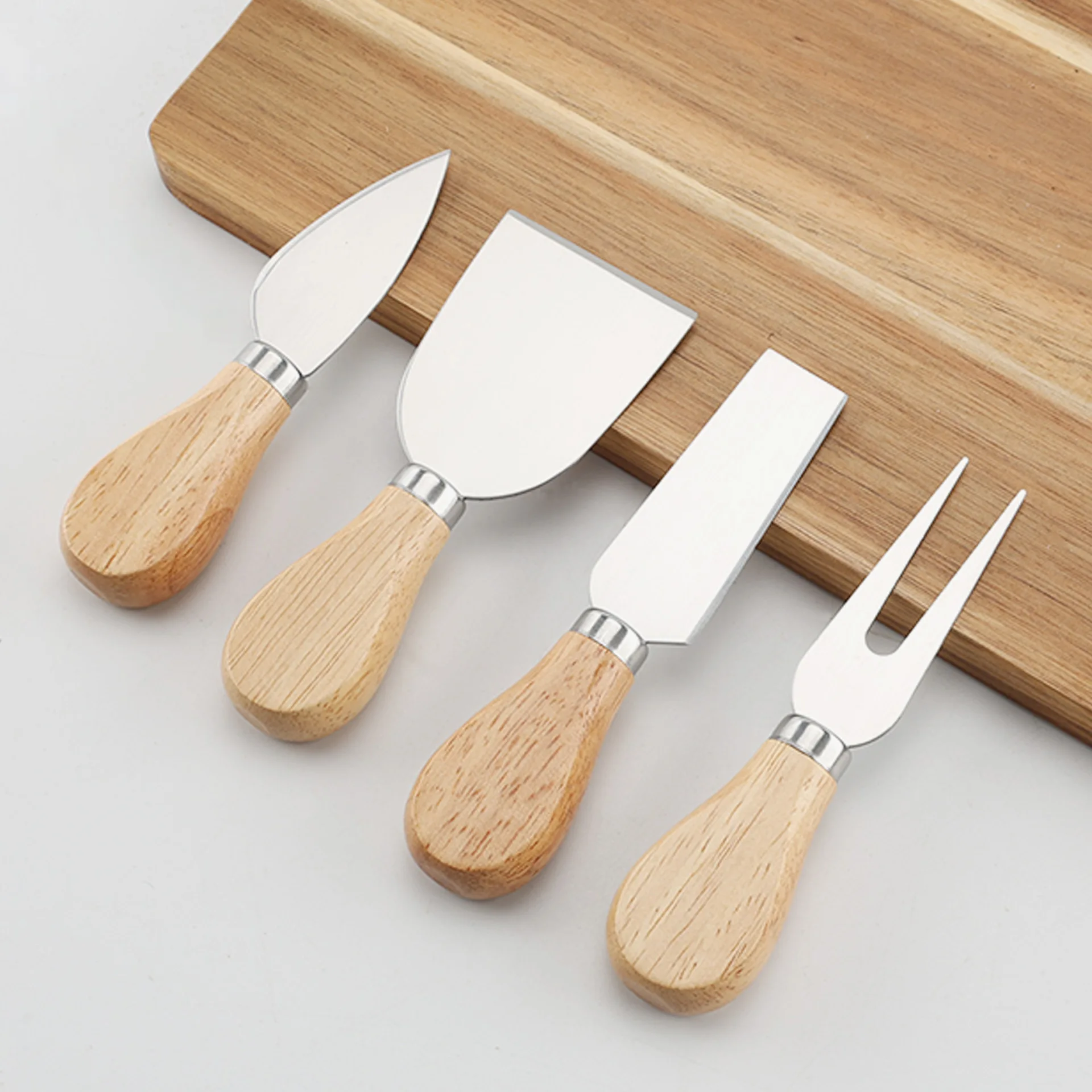 

E2 Round Cheese Board and Knife Set（4 pack）, Oak Charcuterie Board Set and Cheese Serving Platter, 7.8 inch Cheese Cutting Board