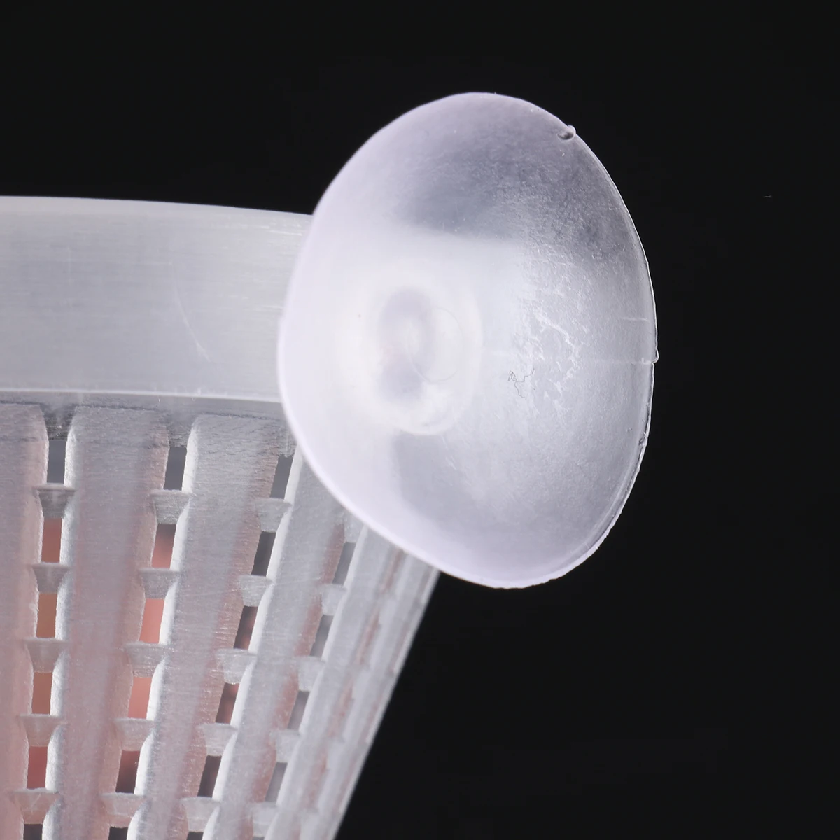 

20pcs Fish Tank Feeder Red Worm Cup Cone Shape Bloodworm Tropical Aquarium Plastic Eco Friendly Suction Cup Floating