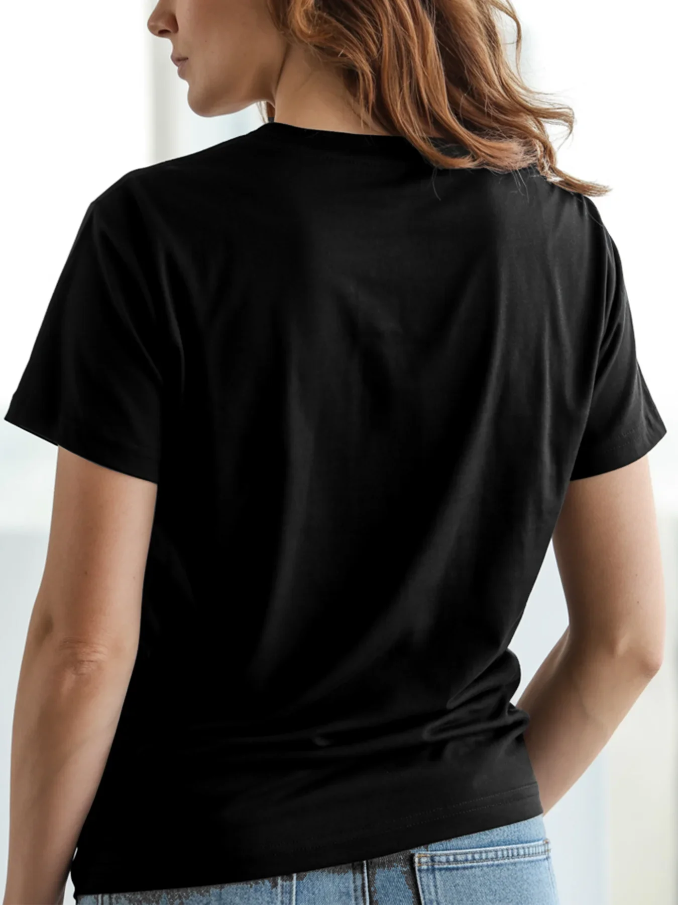 T-shirt "Princesse polonaise" - T-shirt noir avec graphiques rouges et blancs, col rond décontracté, manches courtes, design Pride Poland pour femme