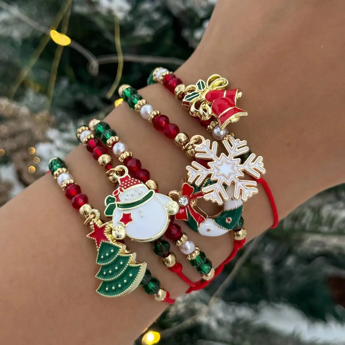 SHIXIN 5pcs/set Cute Christmas Tree Snowman Snowflake Pendant Bracelet Women Red Crystal Beads Adjustable Thread Rope Bracelets