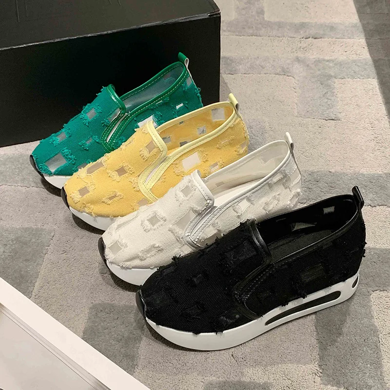 Women Sneakers Platform Shoes Floral Embroidery Mesh Sneakers for Ladies Slip on Casual Comfy Heeled Shoes Woman Sports Shoes