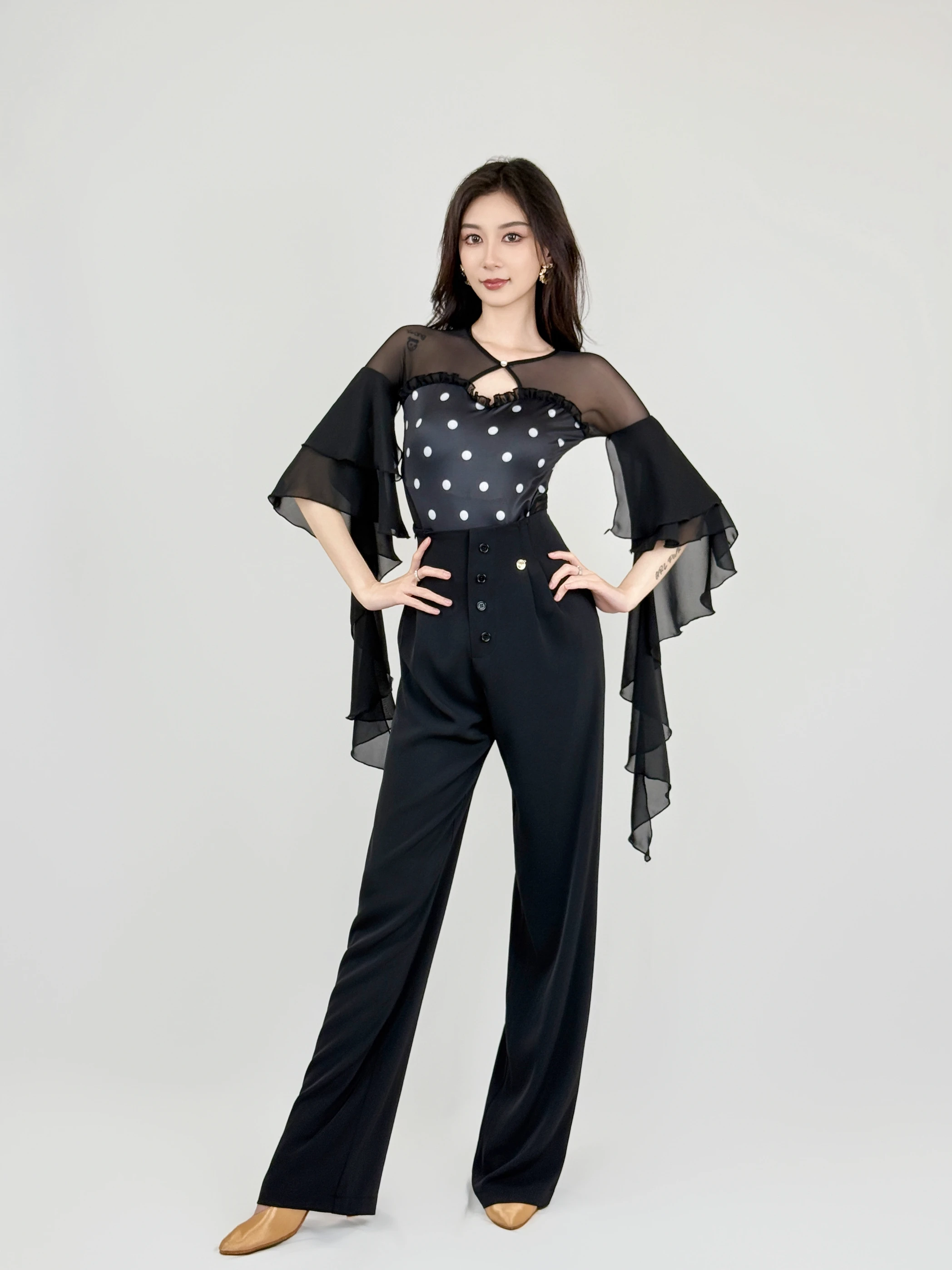 danzhen-pratica-di-danza-moderna-orm-top-nuova-primavera-estate-danza-sociale-danza-quadrata-stand-nazionale-tango-quistep-valzer