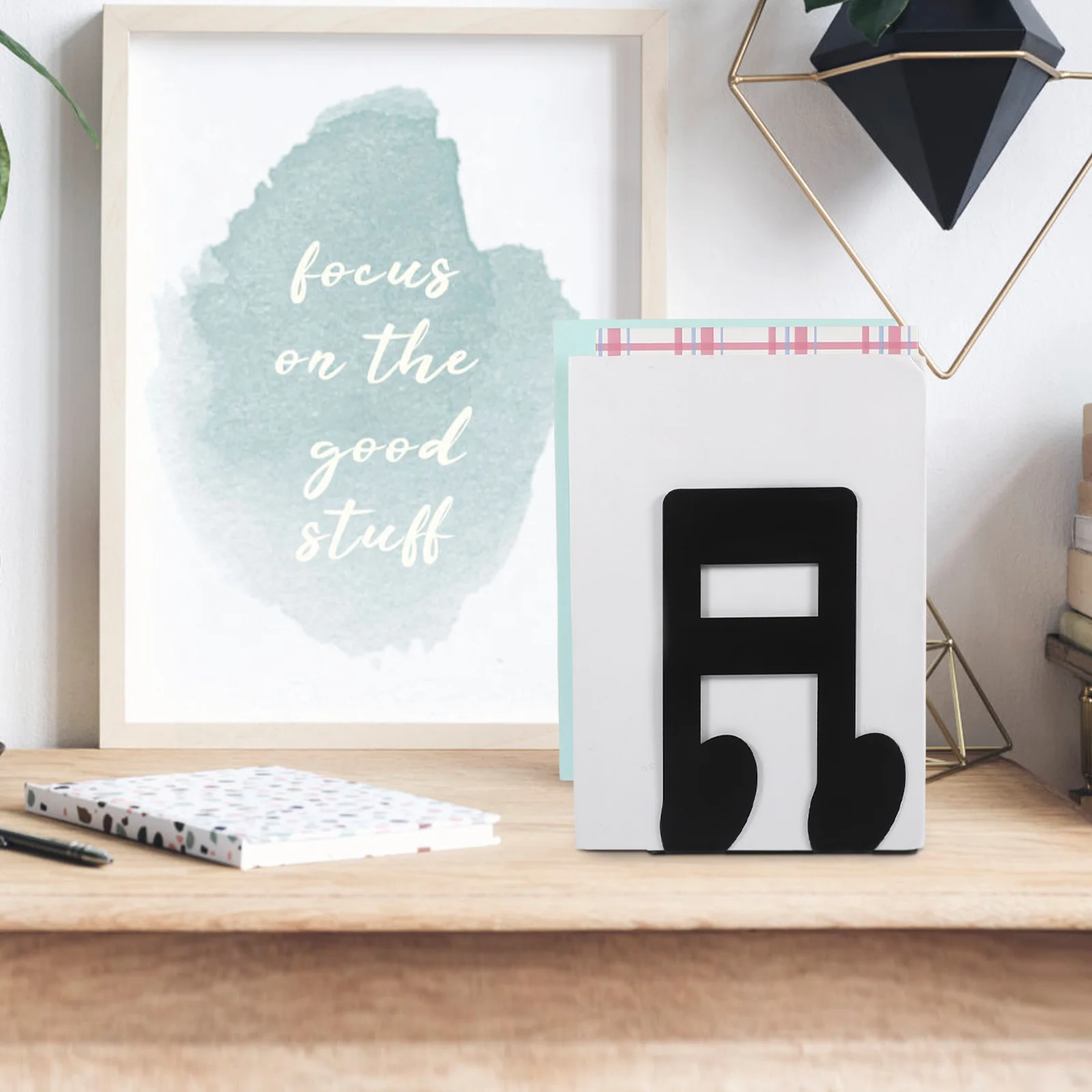 1Pair Note Shaped Iron Bookends Sturdy Desktop Book Holders for Office Study File Magazine Organizer Decorative Book Organizer