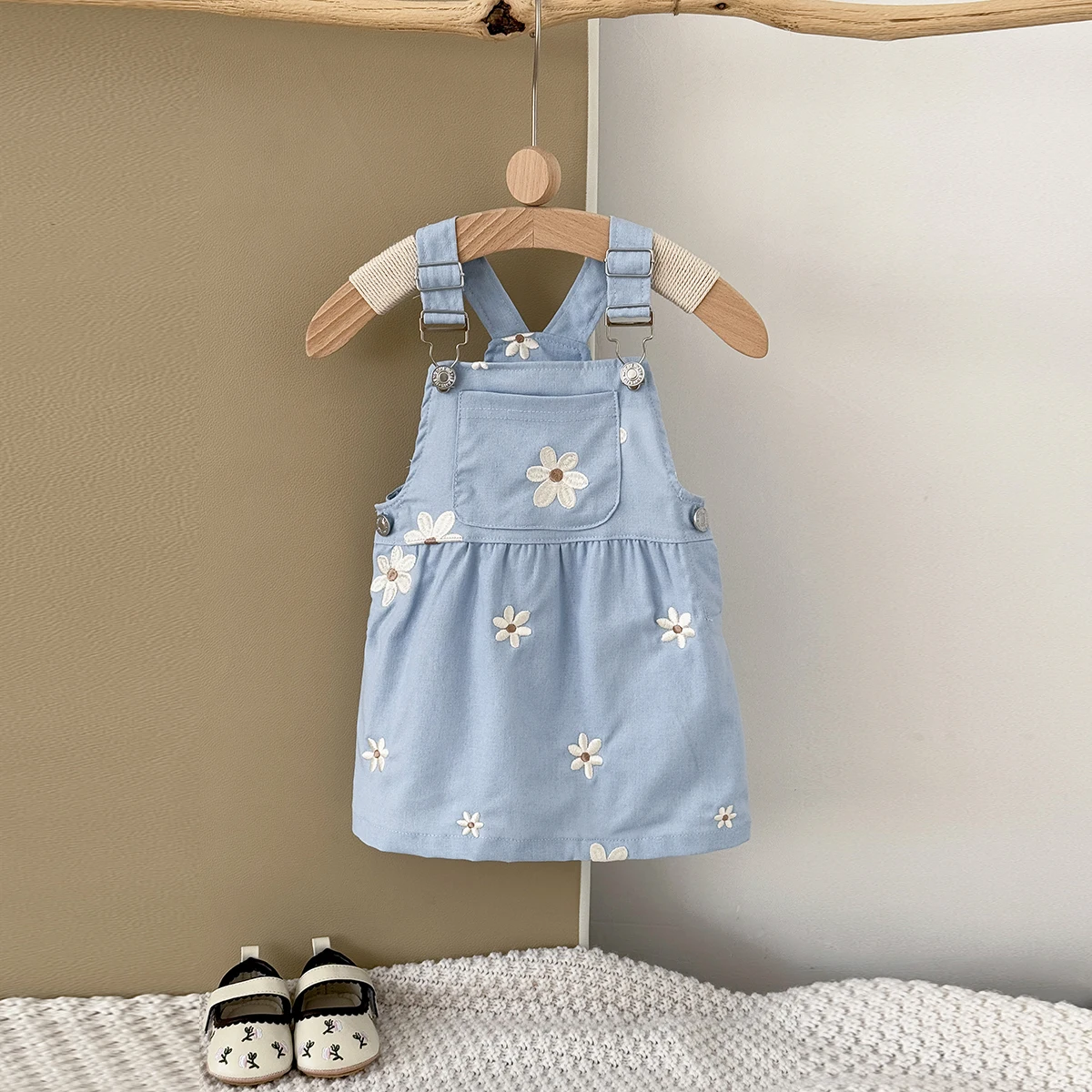 Toddler Infant Girls Denim Dresses Flowers Embroidery Strap Knee-Length Kids' Dresses One-piece 0-3 Years Overall Girl Clothes