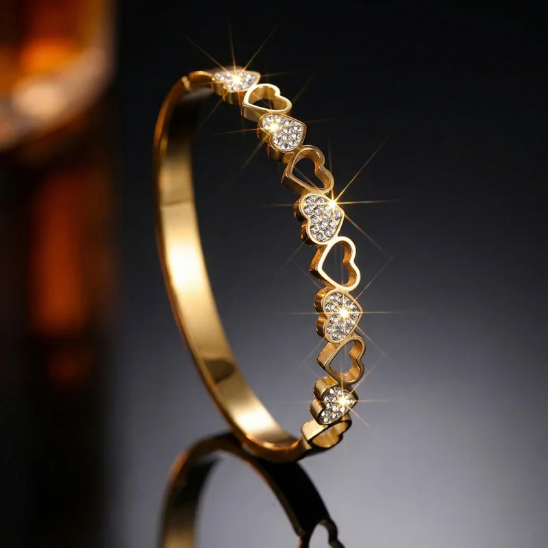 Luxury 18K Gold High-End Diamond Heart Bracelet For Women, Interlocking Hearts Symbolize Love Couple Gift