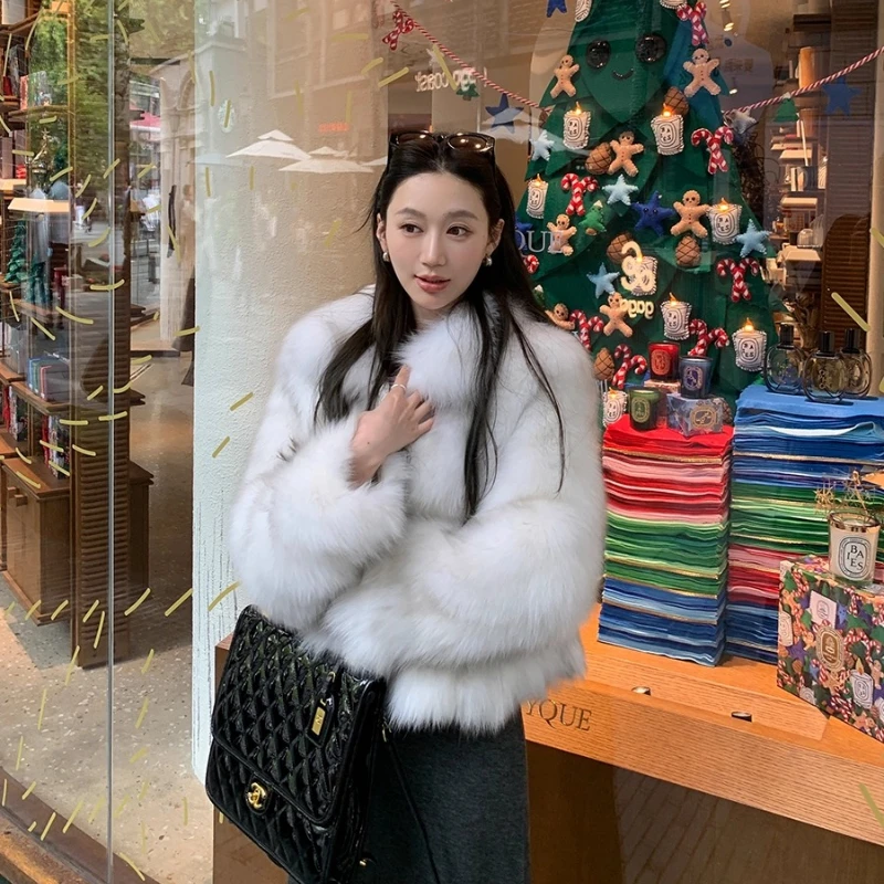 معاطف من فراء الثعلب الكامل الطبيعي من YOLANFAIRY معاطف نسائية شتوية راقية على الموضة للتنقل معطف فرو الثعلب الحقيقي للسيدات 2025