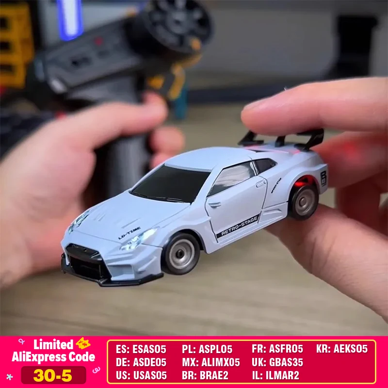 

1:64 RC Drift Car 2.4G 4WD 15KM/H Off-Road Racing Vehicle Radio Control Mini Desktop Car Model Competition Toy Kid BirthdayGift