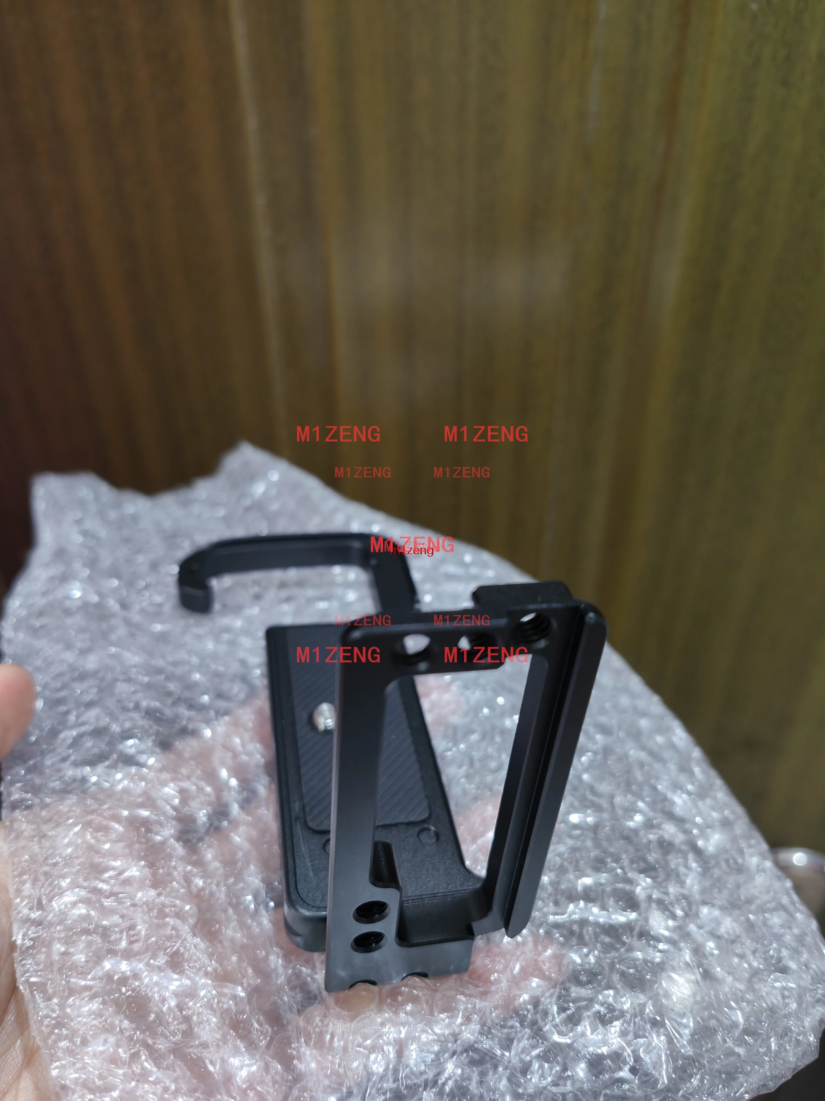 A7R5 stretchable Extended Adjustable Quick Release L Plate/Bracket hand Grip bracket for Sony A7RV camera tripod Arca Swiss