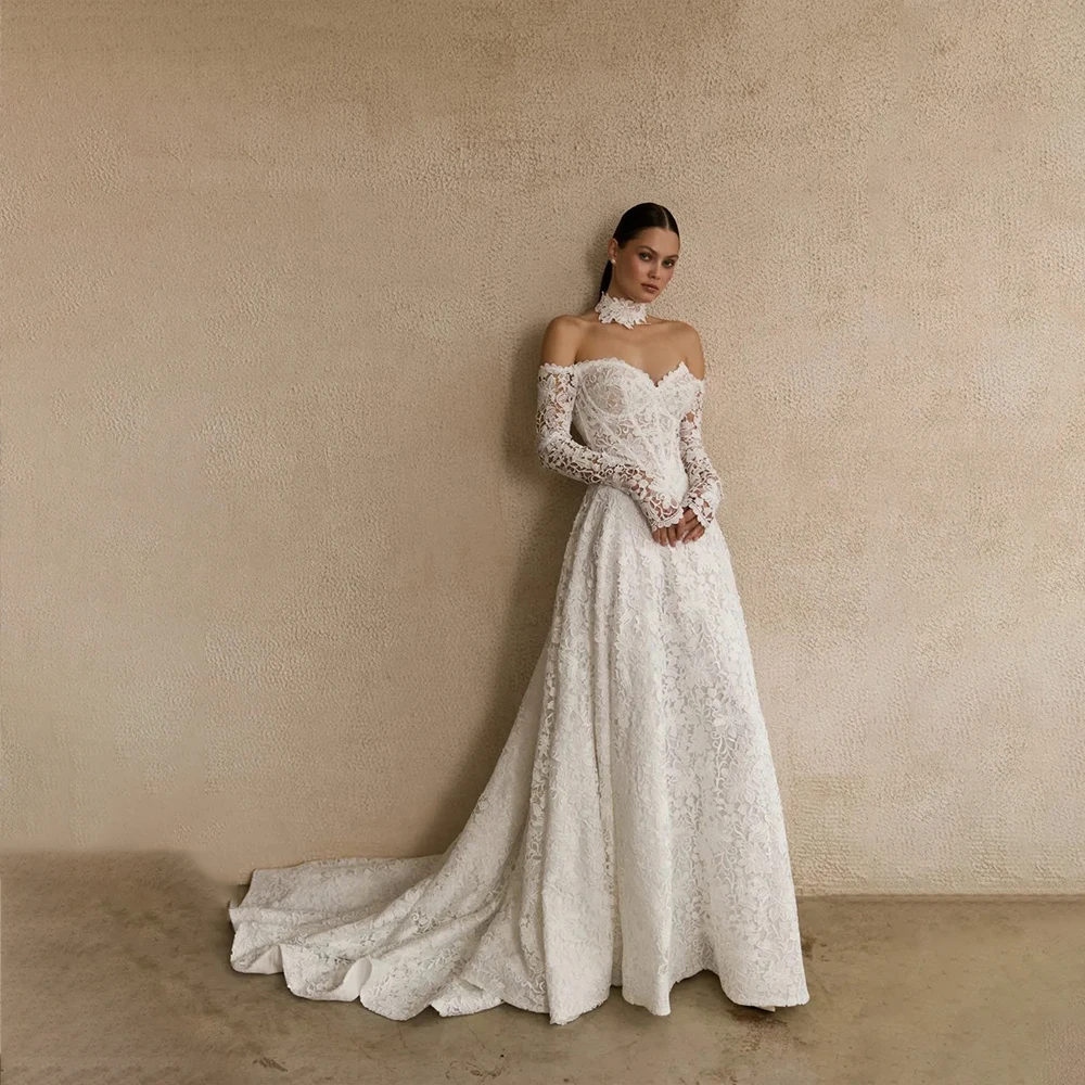 Schulterfreie Spitzen-Hochzeitskleider mit langen Ärmeln, A-Linie Brautkleid, Sweetheart-Ausschnitt, Schleppe, Rückenfreies Garten-Brautkleid, Maßanfertigung