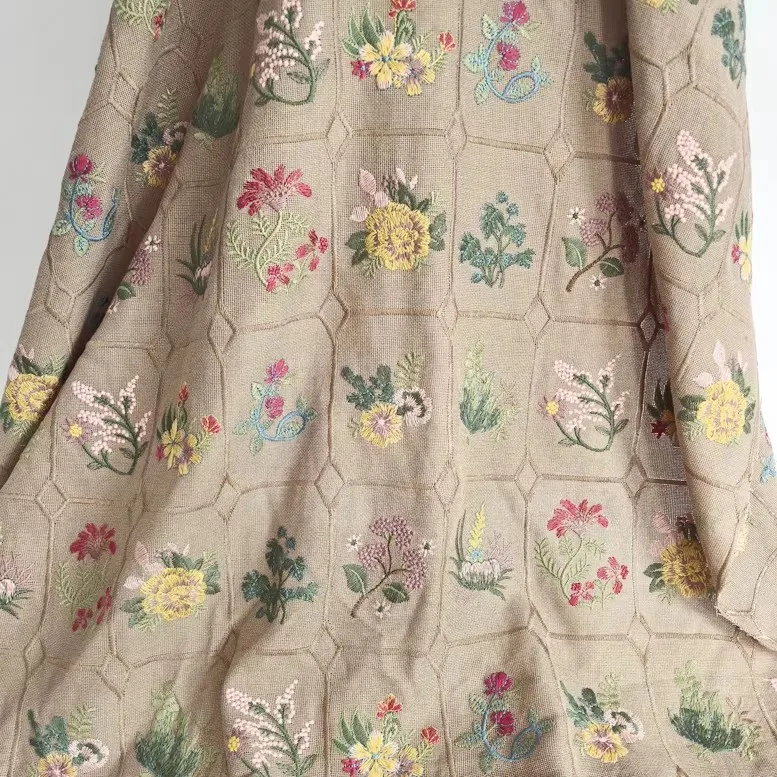 

1yard Coffee colored linen fabric rhombus Nine Palace Grid Plant Embroidery telas clothing cheongsam matirial fabric for dress