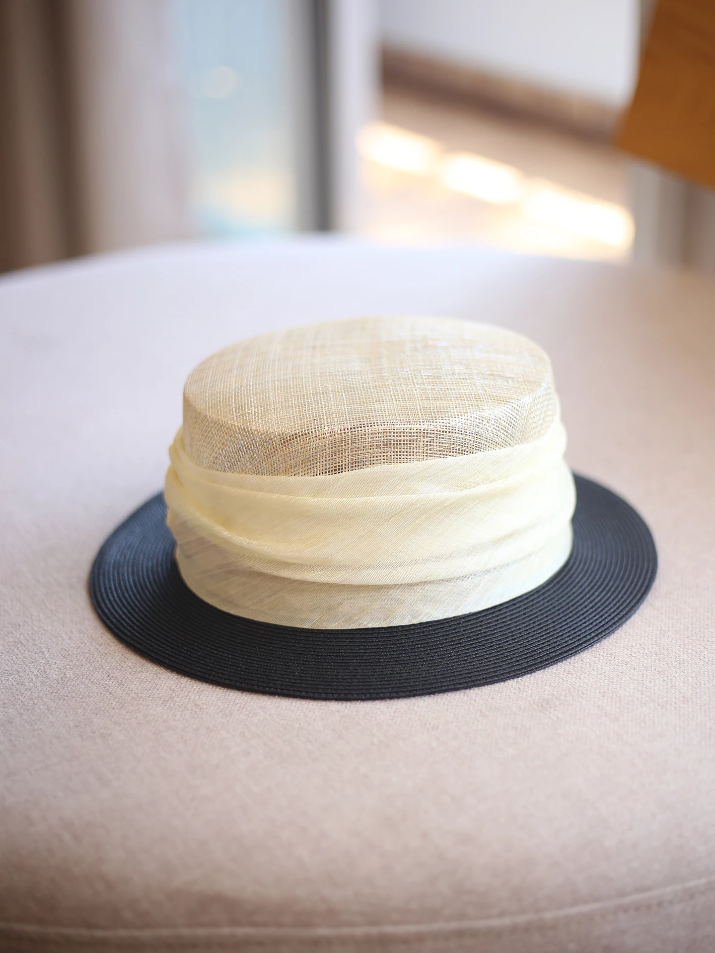 fashionable-plain-straw-hat-gold-and-silver-thread-patchwork-hemp-cloth-summer-sun-protection-adjustable-flat-top-hats
