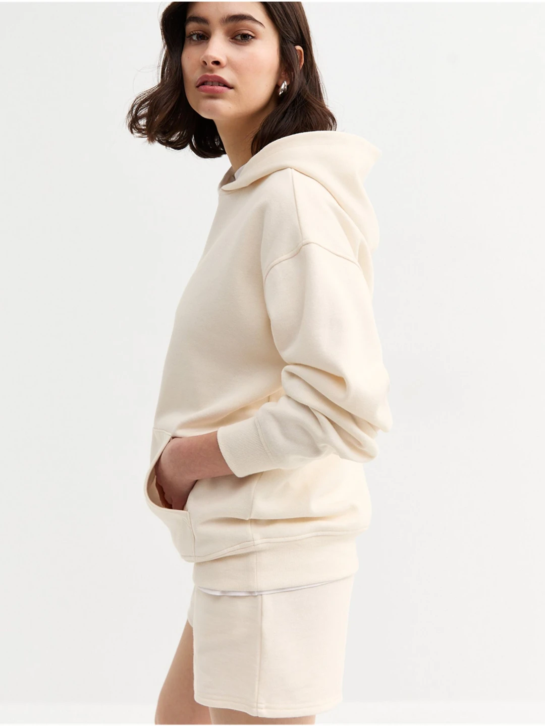 Einfarbiger Standard-Hoodie aus Baumwolle bieten maßgeschneiderten Service, Unisex-Winter-Hoodies, modisch, O-Ausschnitt, Damen-Drop-Ärmel, selbst