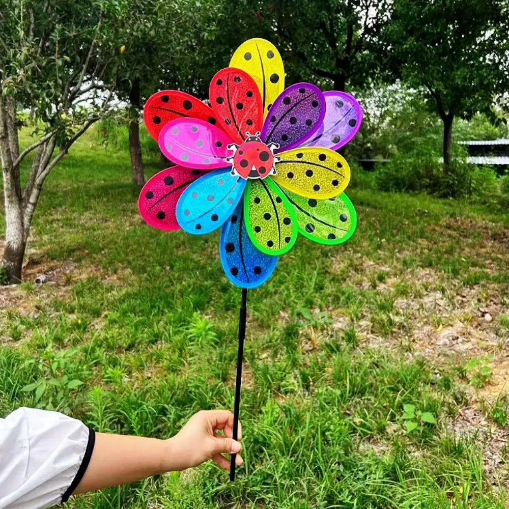 دوامة رياح متعددة الأنماط على شكل حشرات براقة، دوامة رياح كرتونية مزدوجة الطبقات دوارة، ألعاب تقليدية للحدائق والساحات