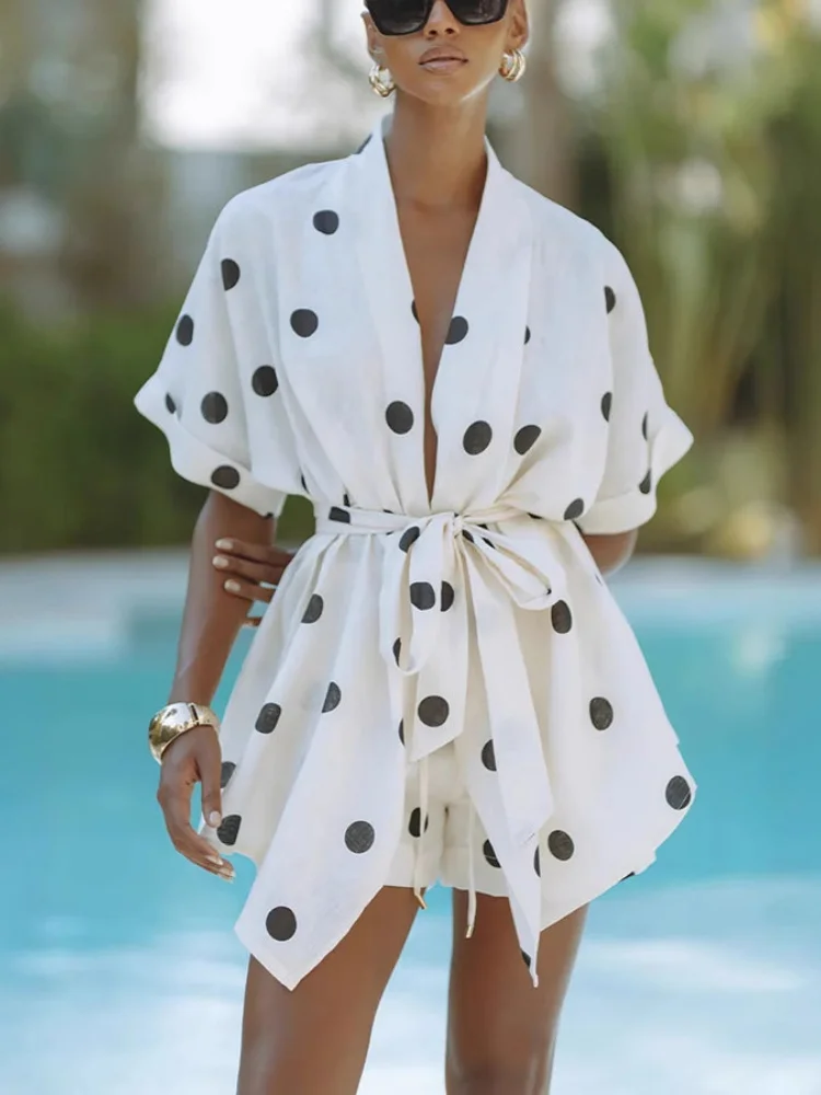 

Three Sisters 2025 Summer New Women's Clothing Wave Dot Linen Printed Shorts Beach Holiday Loose Two Piece Set Wholesale