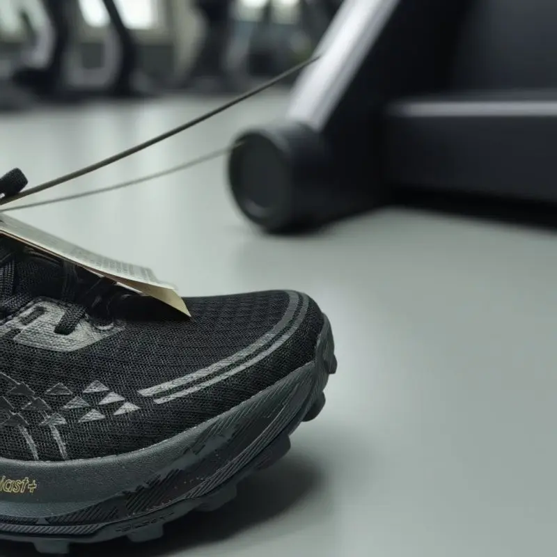 

2025 Unisex Barefoot Shoes for Wide Feet, Beach Walking Sneakers, Zero Drop Outdoor Stretch Running Shoes.