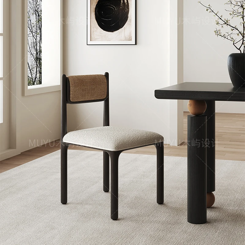 Lounge Royal Dining…