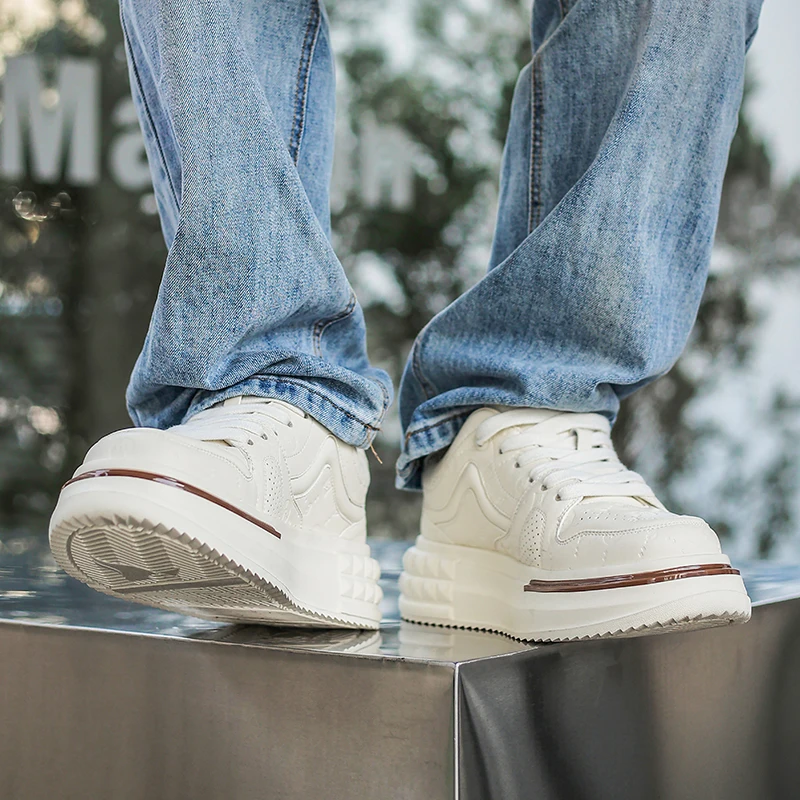 

Hight Quality Niche Brand Genuine Leather White Black Flat Sneakers For Men Women Teenagers Couple Dress Height Increasing Shoes