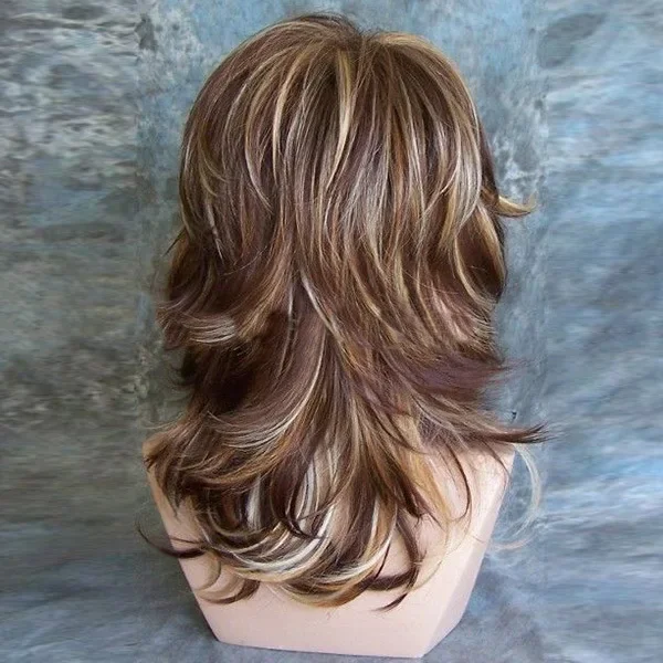 Kapryśny W syntetyczne długie naturalne fale peruki dla kobiet Ombre fala blond brązowy naturalny peruka żaroodporne włosy peruki