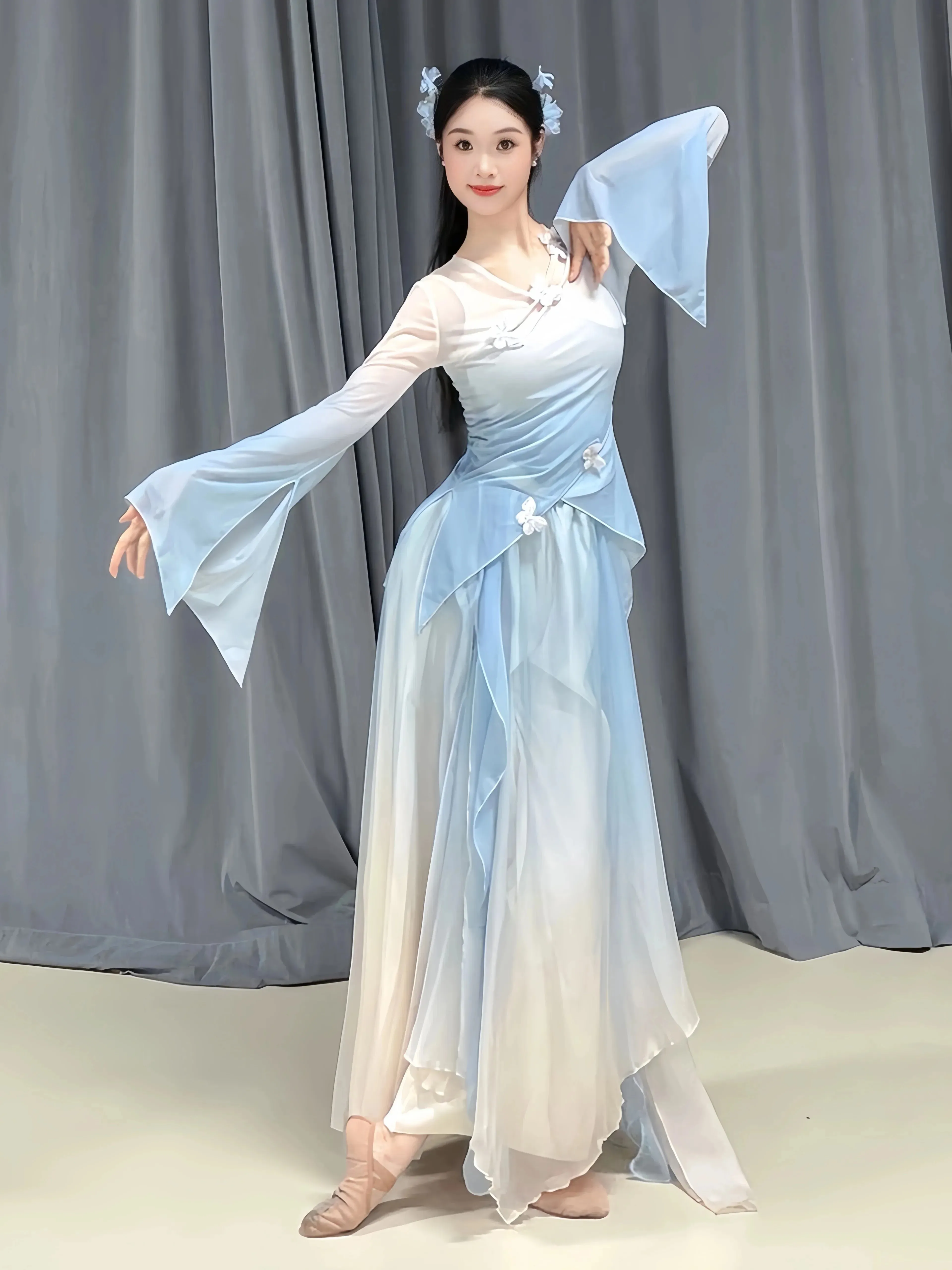 elegant-gradient-silk-classical-dance-costume-with-flared-sleeves-drifting-performance-practice-outfit-women's-set