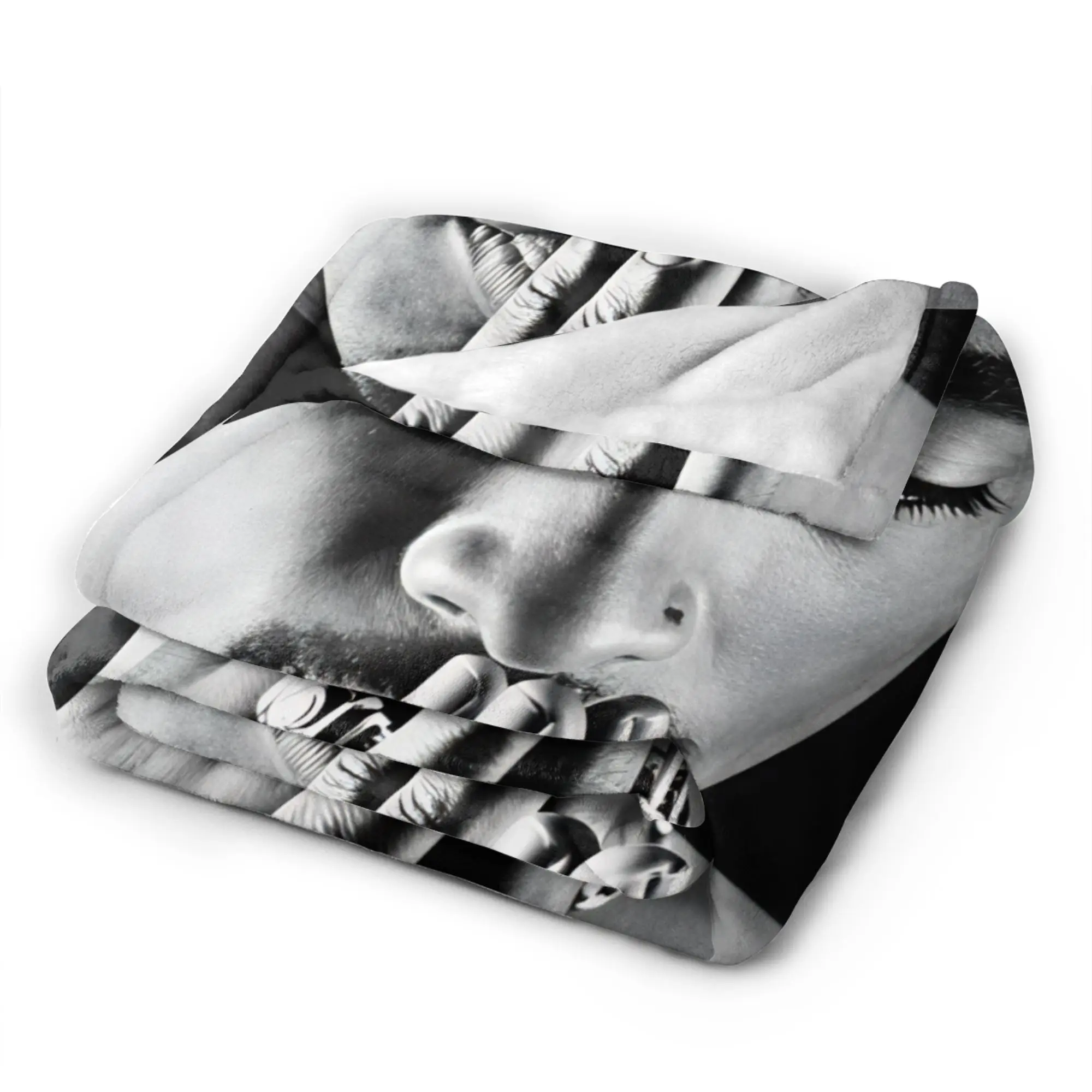 Rapper Tupacs Flannel Blankets Winter  Warm Soft Bedding Throws for Kids Home Decor Street Trend Bedspread Sofa Bed Cover