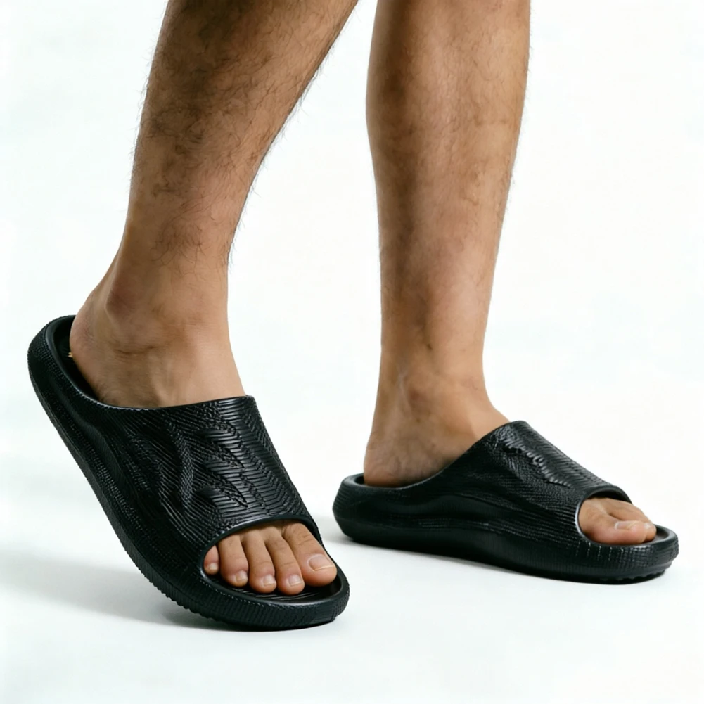 

Summer men's pixel texture slippers made of EVA material, breathable and quick drying soft and comfortable casual shoes