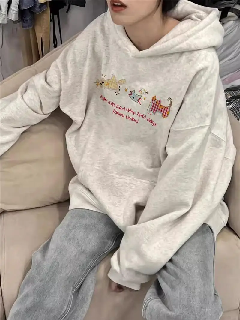 

2024 autumn and winter new retro cartoon kitten print hooded sweater women's loose casual lazy cotton hoodie top