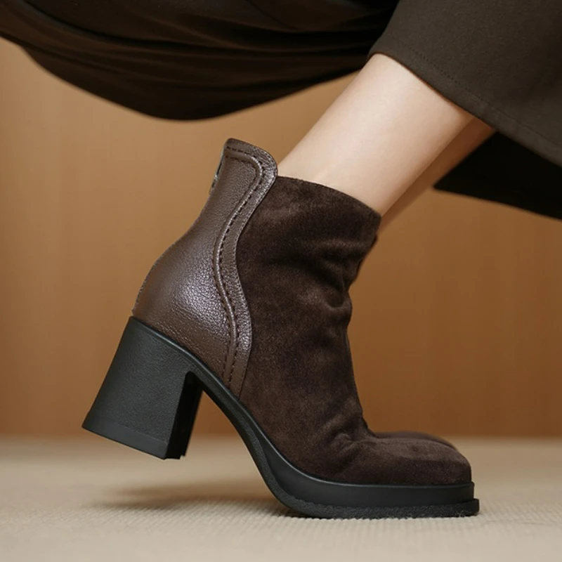 

Женские замшевые ботильоны из натуральной кожи, модные ботинки на высоком квадратном каблуке, осенне-зимняя модельная офисная обувь DT014