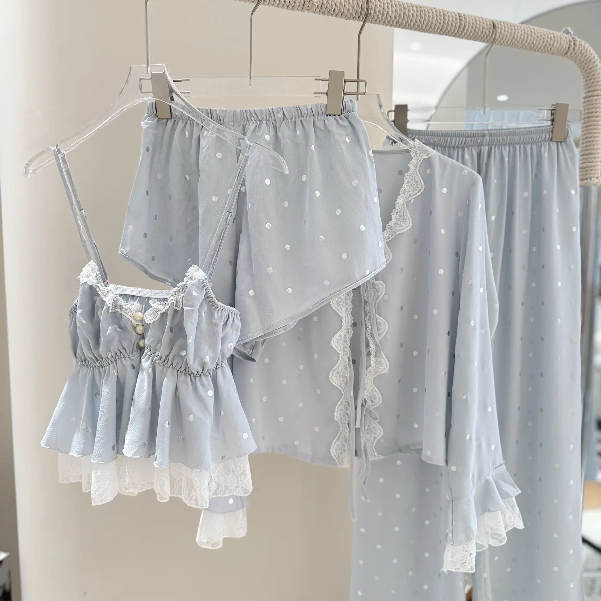 

Summer Robe Pajamas Four Piece Suit Sexy Lace Suspender Nightgown Lingerie Silky Satin Women's Sleepwear Pijamas Suit Loungewear