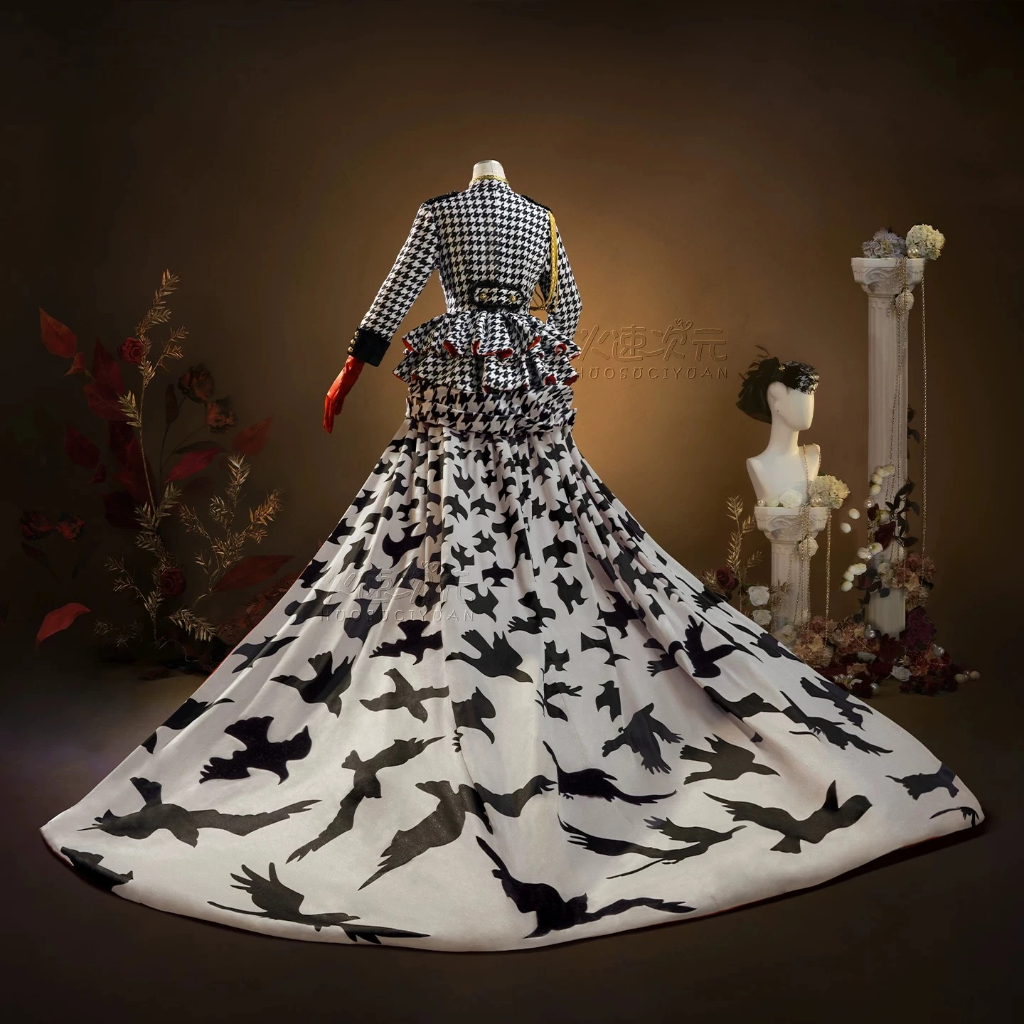 

Ciel Phantomhive Houndstooth Coat Cosplay Costume Complete set of cosplay and anime costumes for a long tailed dress