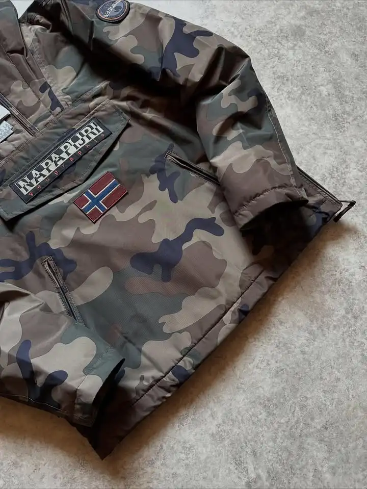 Chaqueta Anorak Retro Y2K con Forro Polar, Cierre Lateral, Cortavientos, para Invierno, Estilo Urbano, con Capucha y Estampado de Camuflaje para Hombre