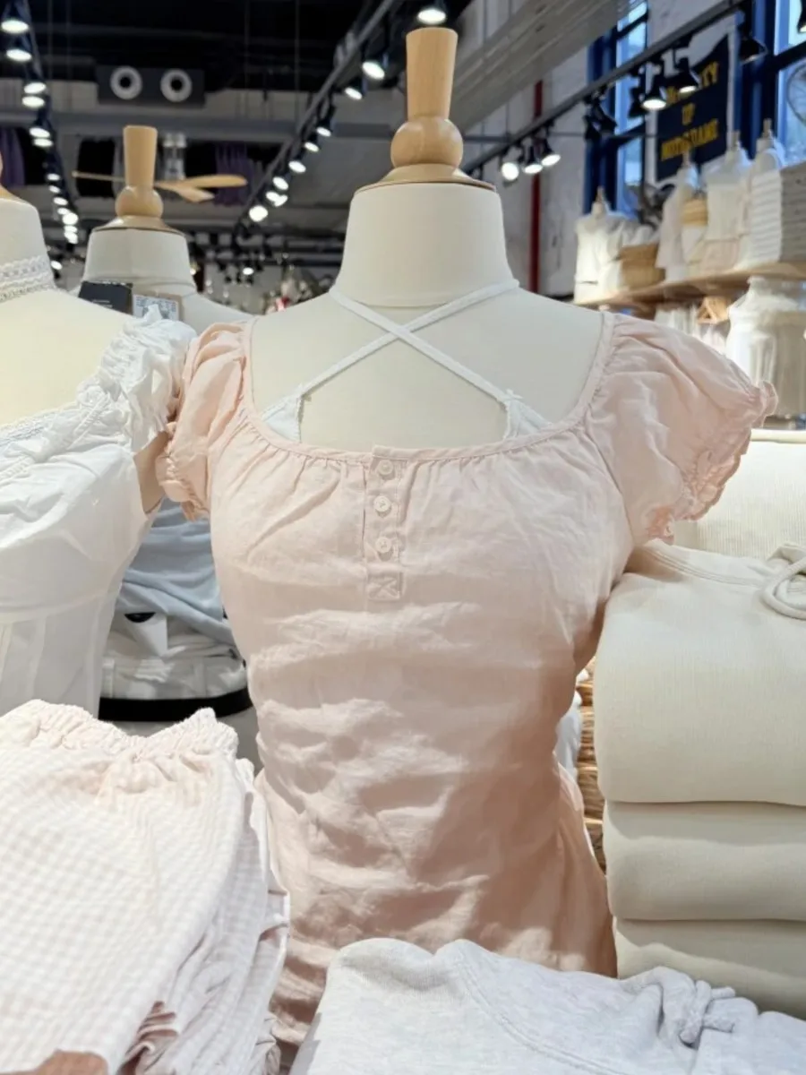 

Розовые женские футболки с рюшами и шнуровкой на рукавах, летние, простые, повседневные, из льна и хлопка, с U-образным вырезом и пуговицами, в милом стиле преппи, Y2K, новинка