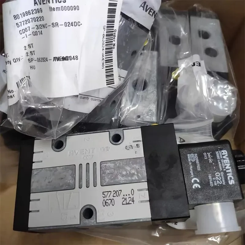 Hot Aventics 577207 Solenoid Valve 5772070220 DC24V 577207...0