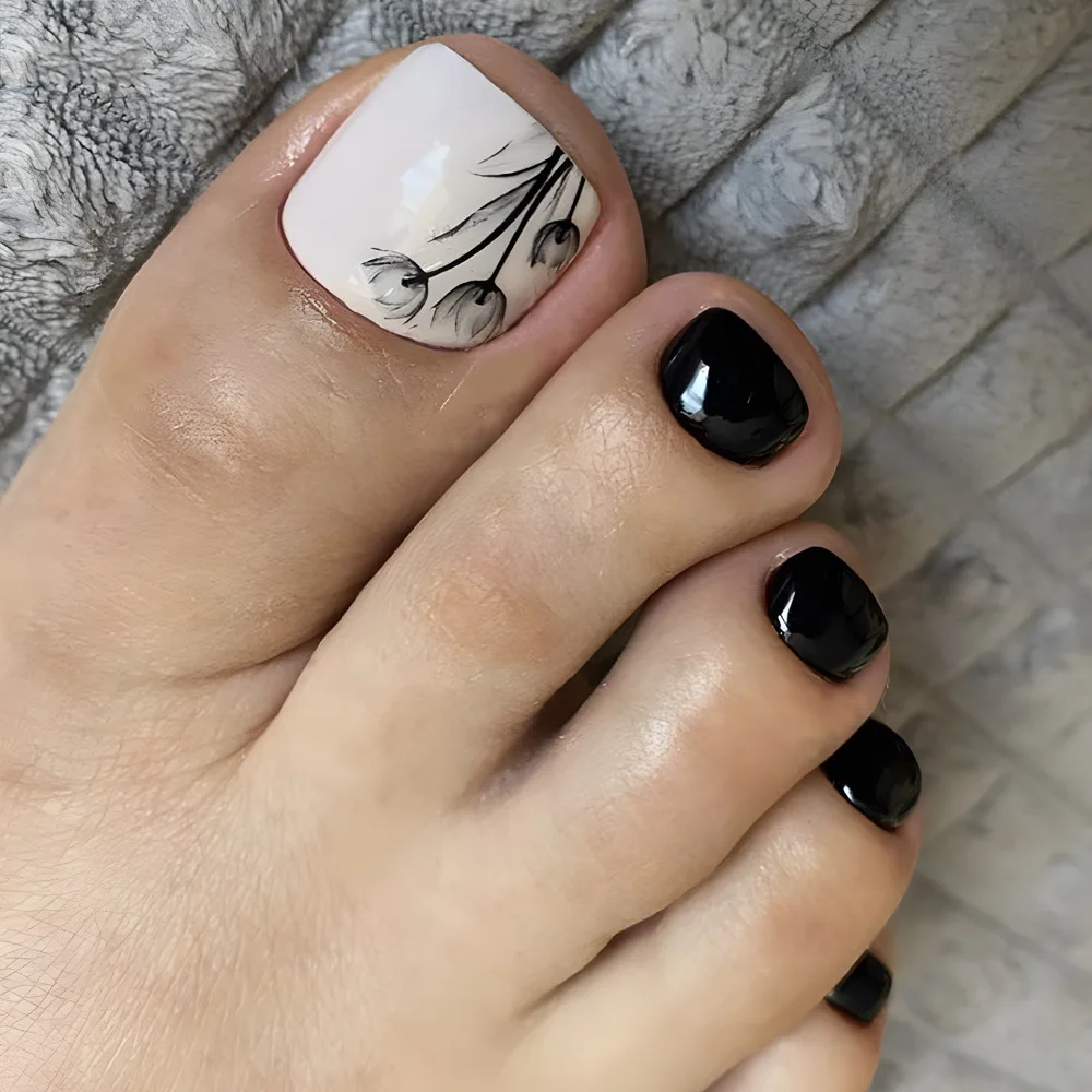 Nail Color for Black and Gold Dress: The Perfect Match for Your Summer  Outfit