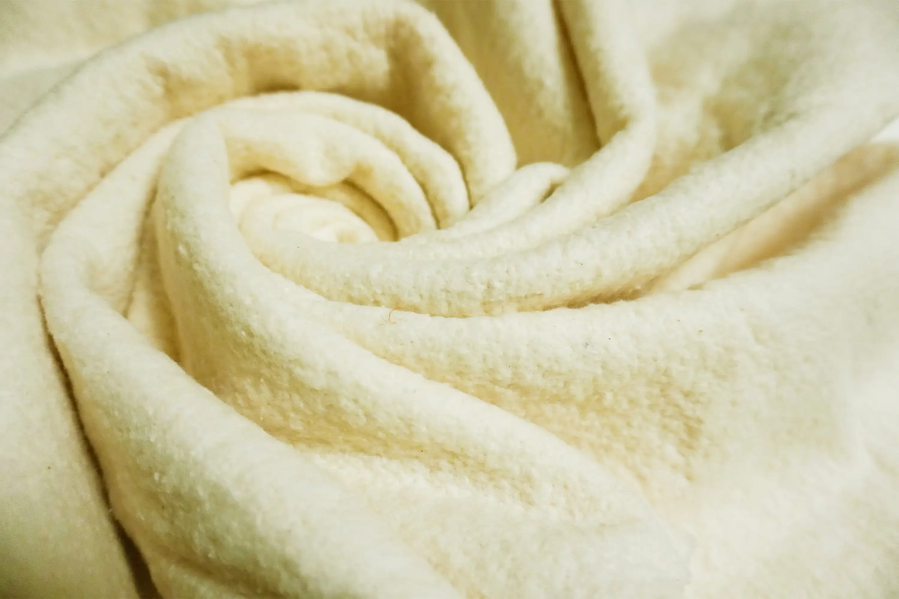 

WZ-2210 Wrap-N-Zap Batting for Microwave Projects, 22" x 10 Yards Rolled on Board