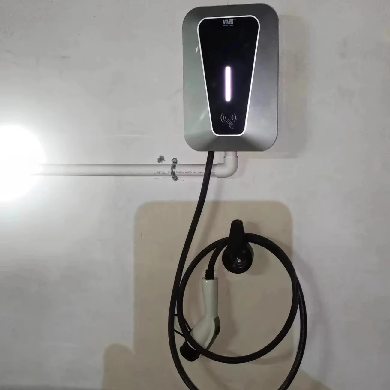 

7KW Portable EV Charger Station Electric Vehicle Fast Charging App Control Card Swiping New Energy Vehicles Fast Charging