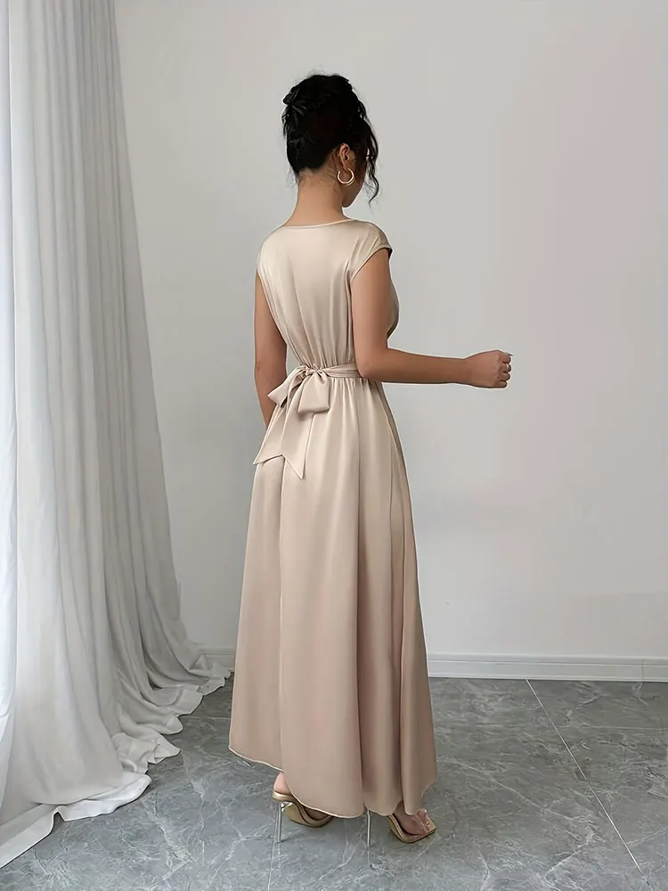 فستان نسائي جديد أنيق برقبة دائرية بدون أكمام بقصة ضيقة وحزام ربط من الساتان ملابس أنثوية فساتين حفلات أنيقة