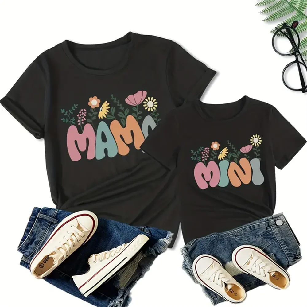 Summer Family Matching Outfits Mama and Mama\'s Mini Tshirt Mother Daughter Mum T-Shirt Tops Toddler Baby Kids Girls Clothes