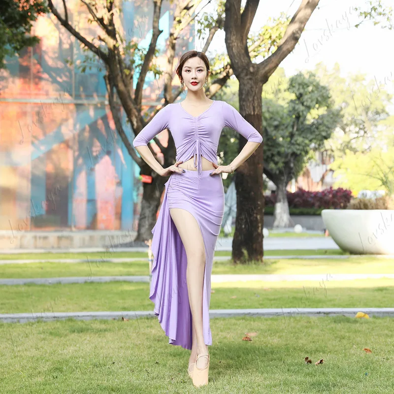 Nuovo completo da allenamento per la danza del ventre: coprire la pancia per principianti. Abito da ballo di danza orientale.